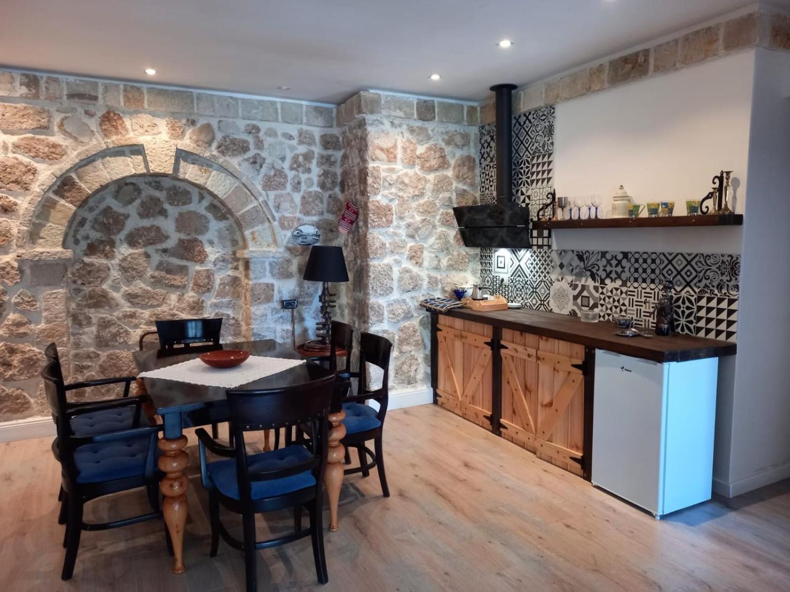 Rahoni Park & Suites Dhërmi Εξωτερικό φωτογραφία